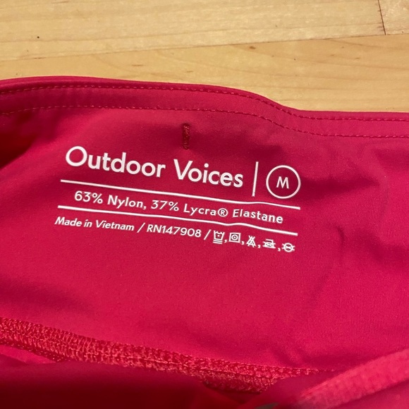 Outdoor Voices SuperForm 3.5” Short - Pink - Size M - Picture 3 of 4